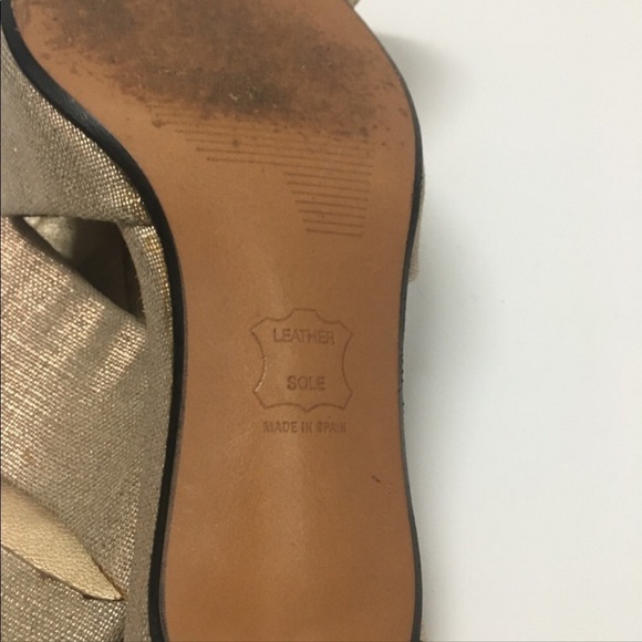 Stuart Weitzman size 10 muted gold /tan metallic gold linen look slides like new - Picture 7 of 14